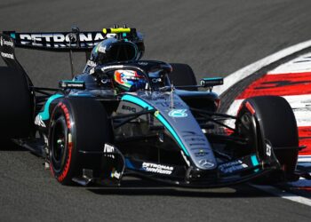 George Russell e Kimi Antonelli buscam terceira dobradinha seguida para a Mercedes no GP do Japão