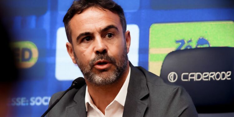 Artur Jorge falou sobre o momento ruim do Cruzeiro na temporada