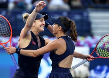 Luisa Stefani avançou à semifinal de duplas ao lado da canadense Gabriela Dabrowski