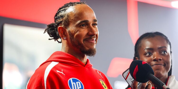 Lewis Hamilton busca sua primeira vitória com a Ferrari na Fórmula 1