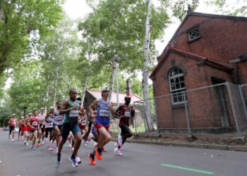 Saber como se prevenir de lesões é muito importante na corrida de rua