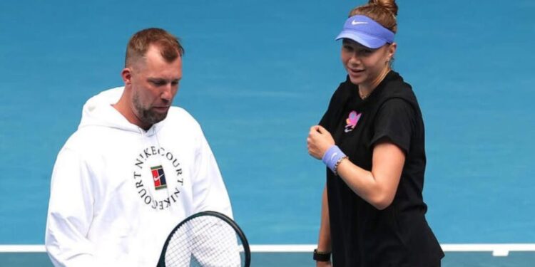 Anisimova anuncia que não trabalha mais com Rick Vleeshouwers