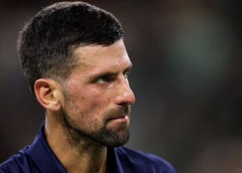 Djokovic é ausência confirmada em Monte Carlo devido a dores no ombro direito