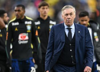 Ancelotti confirma Danilo na Copa do Mundo apesar de reserva no Flamengo