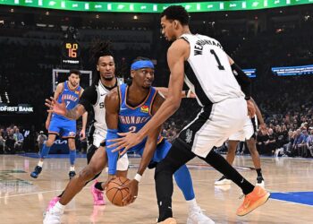 Wembanyama e Shai Gilgeous-Alexander são os favoritos ao prêmio de MVP da NBA