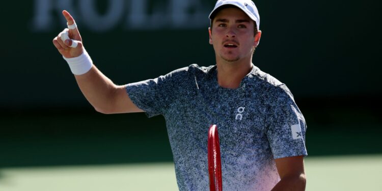 João Fonseca é exaltado pela imprensa internacional antes de jogaço contra Jannik Sinner em Indian Wells