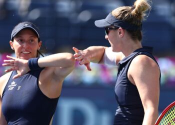 Luisa Stefani e Gabriela Dabrowski se despedem de Indian Wells nas quartas de final após tie-break decisivo