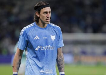 Cássio será submetido a cirurgia no joelho esquerdo após trauma no Maracanã