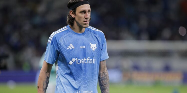 Cássio será submetido a cirurgia no joelho esquerdo após trauma no Maracanã