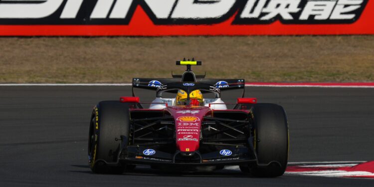 Lewis Hamilton testou componente inovador em Xangai, mas equipe preferiu voltar ao modelo antigo por segurança