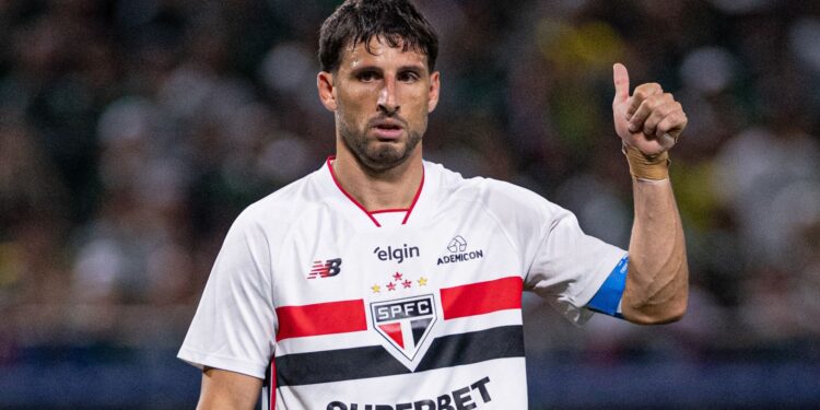 São Paulo inicia conversas para manter Calleri no elenco por mais tempo
