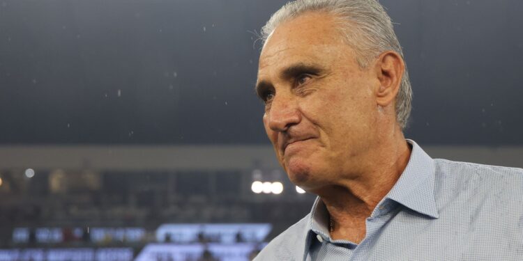Tite deixa o comando da Raposa após empate frustrante contra o Vasco