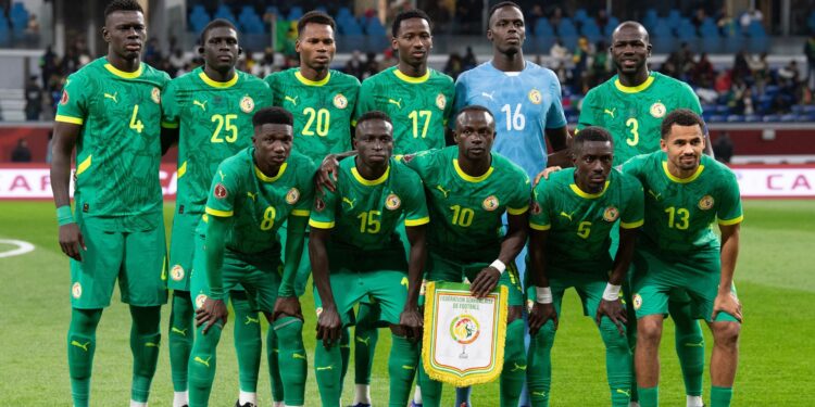 Federação do Senegal tenta reaver troféu conquistado em campo após punição administrativa da CAF