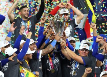 seleção venezuelana celebra a conquista inédita após derrubarem os favoritos em Miami