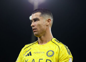 Cristiano Ronaldo ainda não deixou a Arábia Saudita em meio à guerra no Oriente Médio