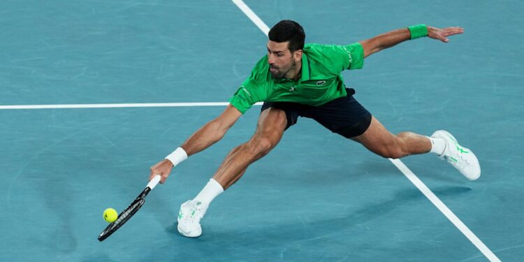 Djokovic durante jogo de tênis