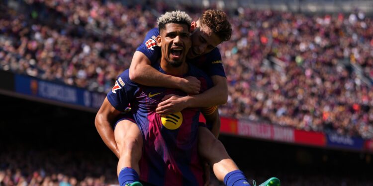 Gol de Ronald Araújo garantiu a vitória do Barcelona