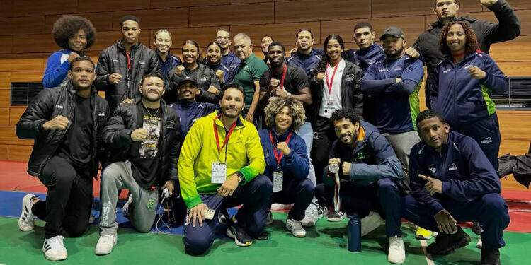 Brasil encerrou competição com cinco pódios - Foto: Divulgação/CBBoxe