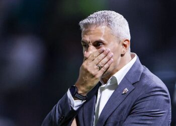 Hernán Crespo durante jogo do São Paulo