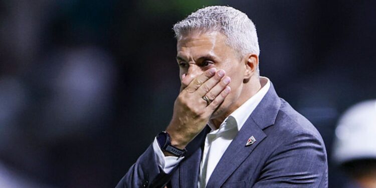 Hernán Crespo durante jogo do São Paulo
