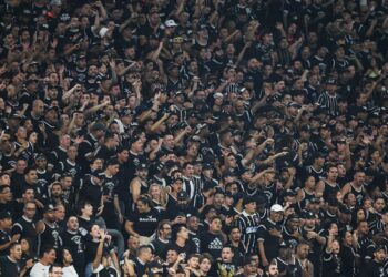 Torcida do Corinthians durante jogo