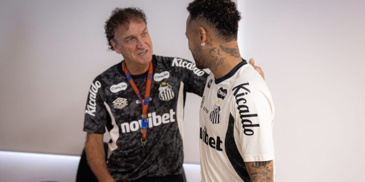 Cuca e Neymar no CT Rei Pelé