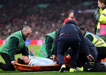 Piquerez em amistoso contra Inglaterra na Data Fifa