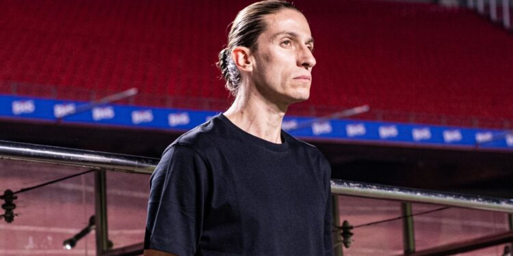 Filipe Luis não é mais técnico do Flamengo