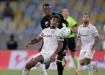 Lance do jogo entre Vasco e Fluminense