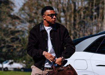 Mbappé em apresentação da França