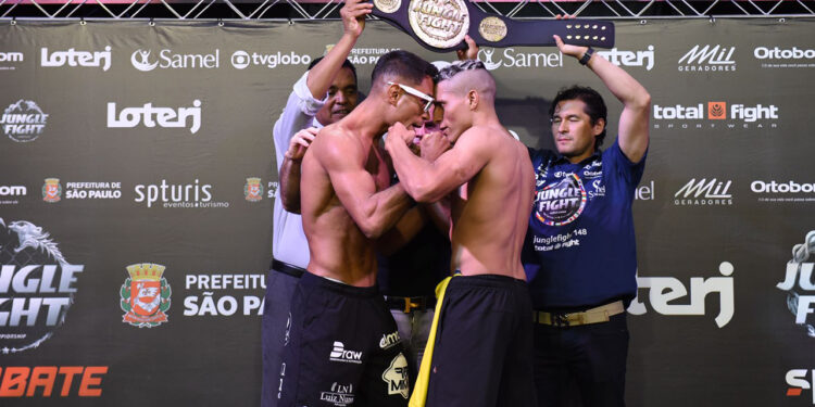Apache e Delgado fazem duelo internacional no Jungle Fight 148 - Foto: Carlos Ventura