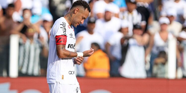 Neymar durante jogo do Santos