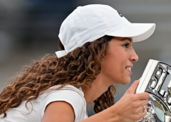 Rayssa Leal chega com moral após o título em Sydney