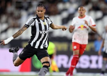 Newton fica próxima do Santos