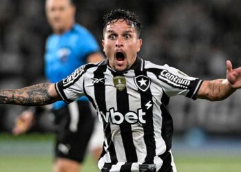 Artur será emprestado ao São Paulo