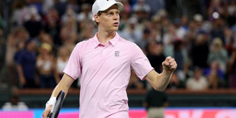 Sinner durante jogo em Indian Wells