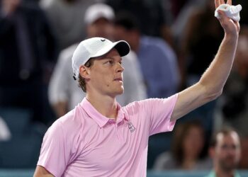 Sinner durante jogo do Miami Open