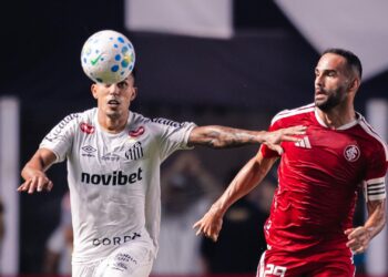 Thiago Maia durante jogo contra o Santos