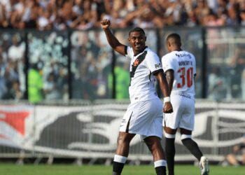 Cuiabano foi o destaque da vitória do Vasco