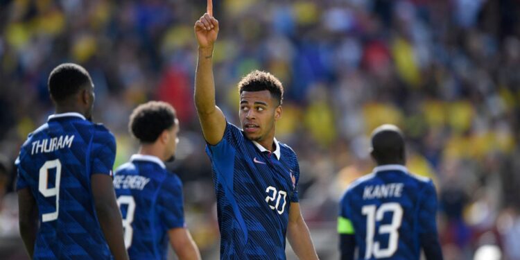 A França assumiu a liderança do ranking da FIFA