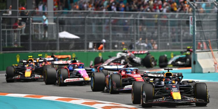 Equipes prometem pacotes aerodinâmicos revolucionários para o GP de Miami após hiato forçado