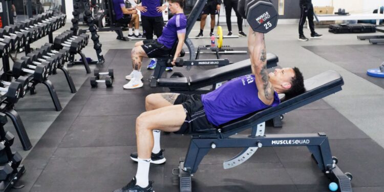 Praticar exercícios físicos ajuda a ter um sono de qualidade