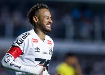 Retorno de Neymar anima a torcida do Santos para o confronto decisivo contra o Remo no Campeonato Brasileiro