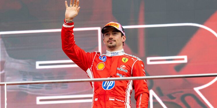 Charles Leclerc conquistou o terceiro pódio seguido da Ferrari no GP do Japão