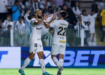 Thaciano marcou o gol da vitória do Santos sobre o Remo