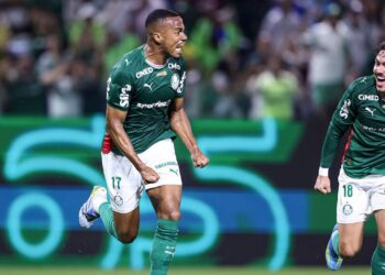 Marlon Freitas marcou os dois gols do Palmeiras na vitória sobre o Grêmio