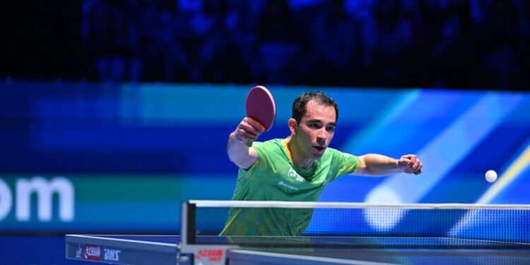 Hugo Calderano ficou com a medalha de bronze na Copa do Mundo de tênis de mesa