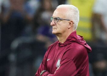 Dorival Júnior após a derrota do Corinthians diante do Internacional dentro de casa