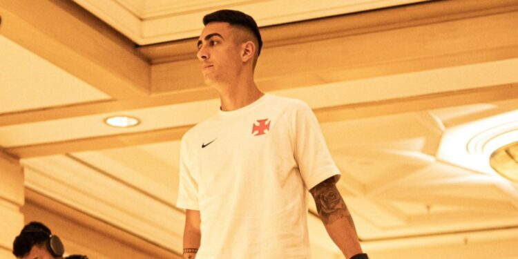 O Vasco vai estrear na Copa Sul-Americana com o time reserva diante do Barracas Central