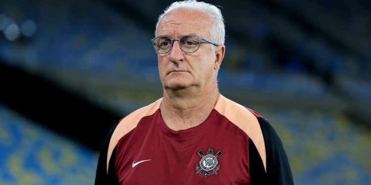 Corinthians terá alto custo após confirmar a saída de Dorival